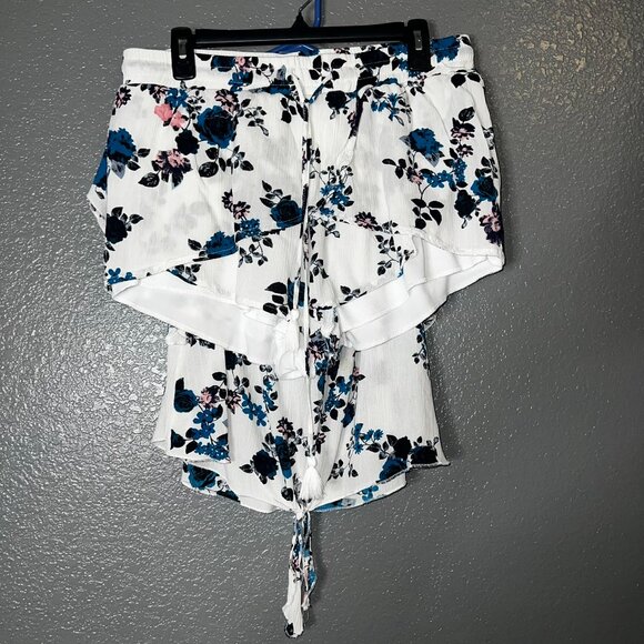 Share Women’s Floral Two Piece Set Ruffle Off Shoulder Top & Shorts Miss Lili XL - Picture 10 of 10